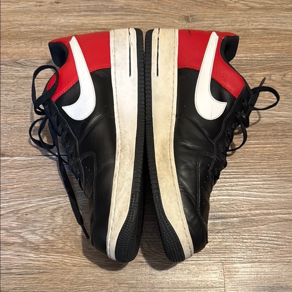 Nike Air Prestige III Low Top Men's Black/Red/White Sneakers Size 12 - Picture 2 of 9